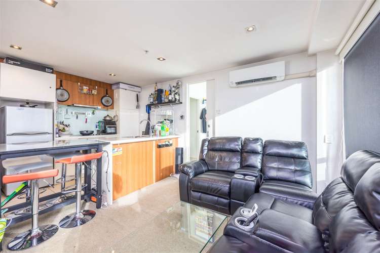 303/2 Dockside Lane Auckland Central_5