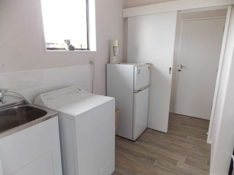 8 Pop Andrew Drive Te Anau_14