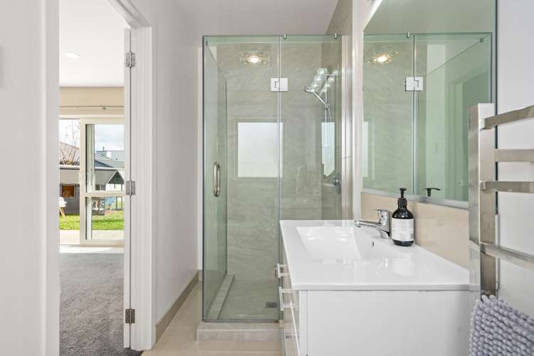 15 West Thompson Street Leamington_13