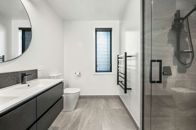 21 Coprosma Crescent Waipahihi_11