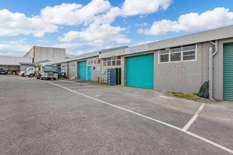 Unit B/33 Porana Road Wairau Valley_8