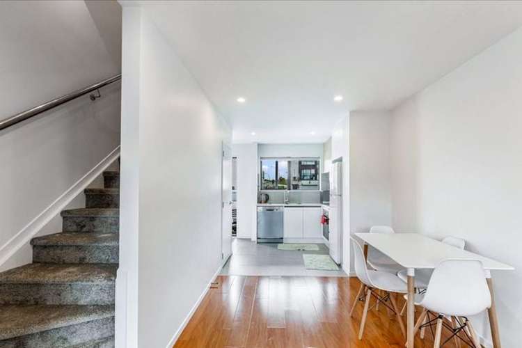 17 Red Arches Road Henderson_12