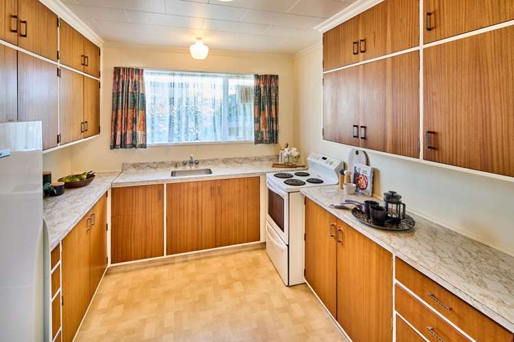 56 Naenae Road Naenae_11