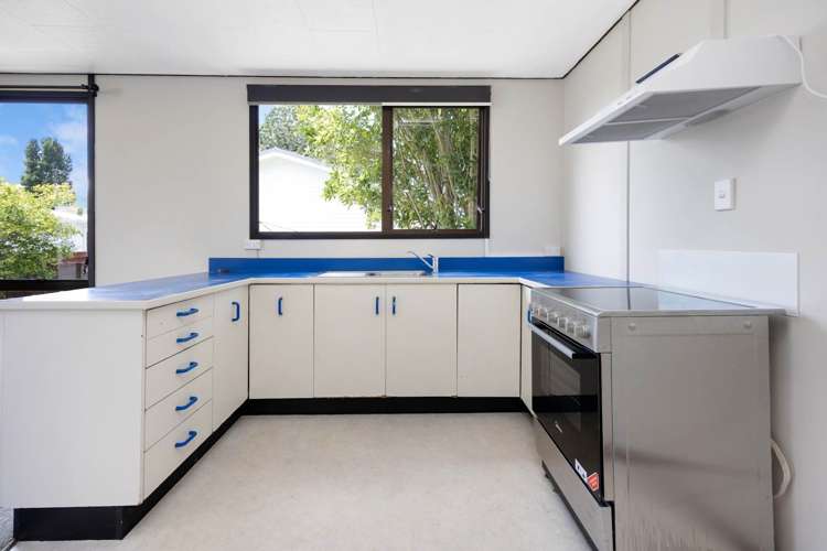 1/67 Cobham Crescent Kelston_2