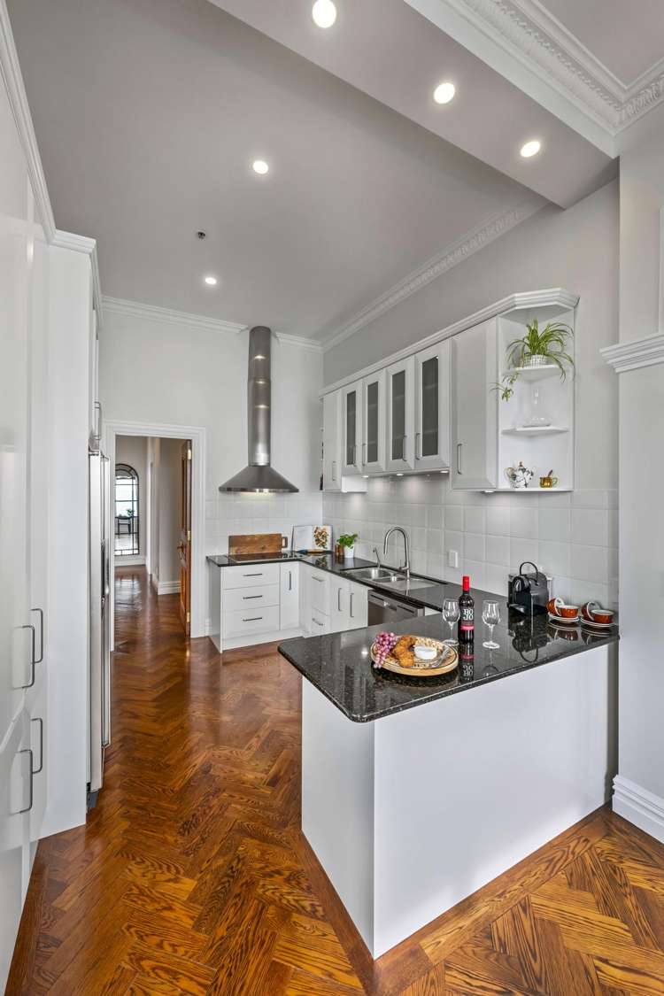10C/50 Eden Crescent Auckland Central_13