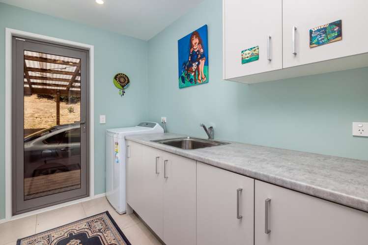 8 Te Hunoke Road Omapere_14