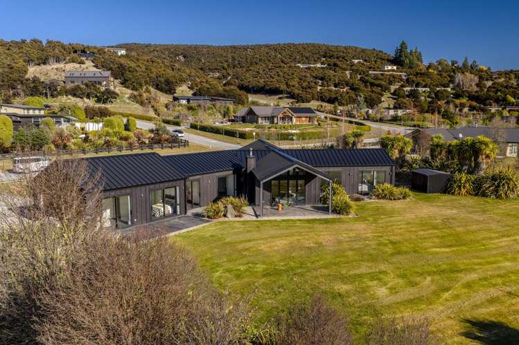 6 Hidden Hills Drive_2