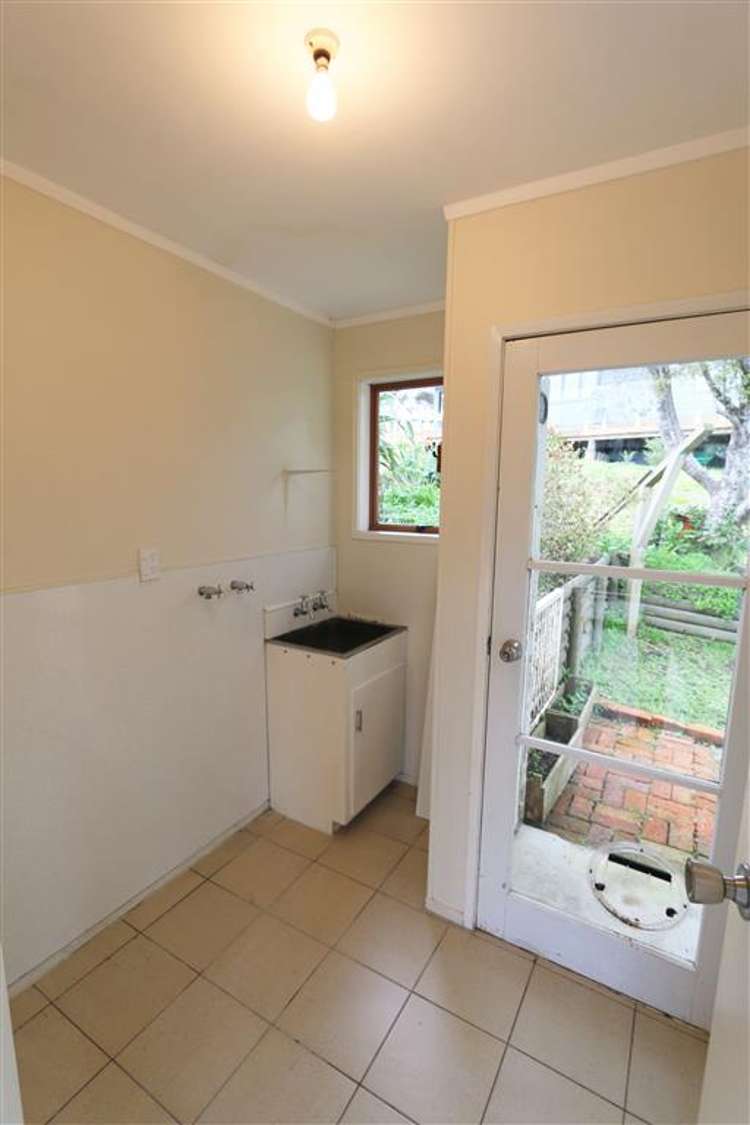 4 Woontons Lane Titirangi_8