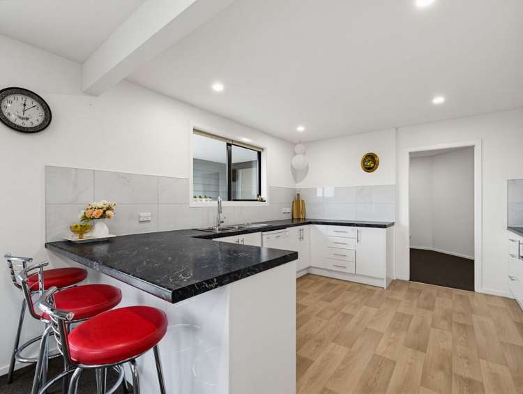 22 Sandstone Crescent Rolleston_8