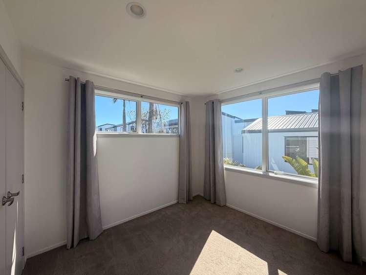 1/70 Barrack Road Mt Wellington_8