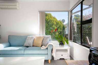 111a McKellar Place_4