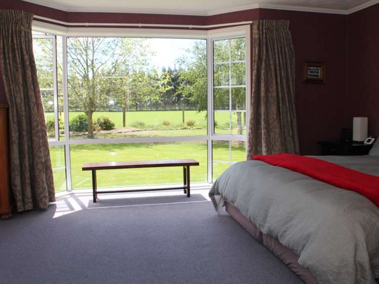 1089 Te Anau Mossburn Highway Te Anau Surrounds_17