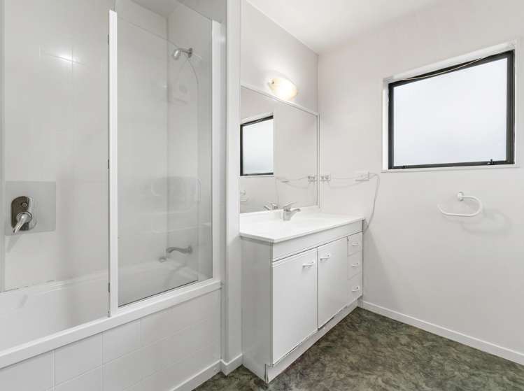 2/124 Alfriston Road Manurewa_22