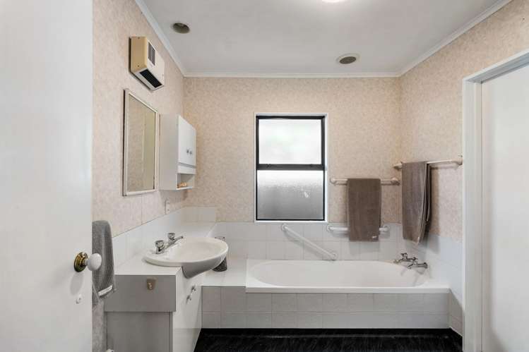 2/611 Roberts Street Hastings_8