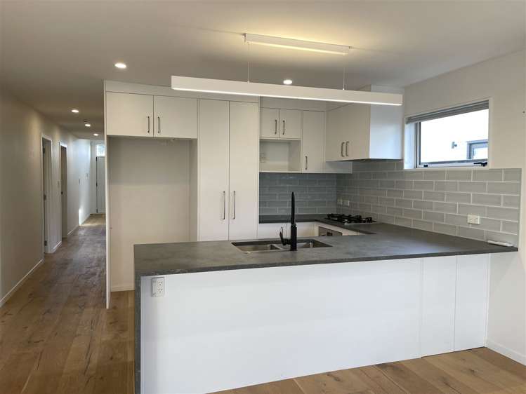 12 Woven Place Karaka_16