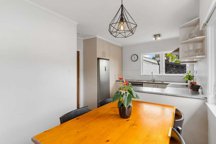 1/170 Clevedon Road Papakura_5