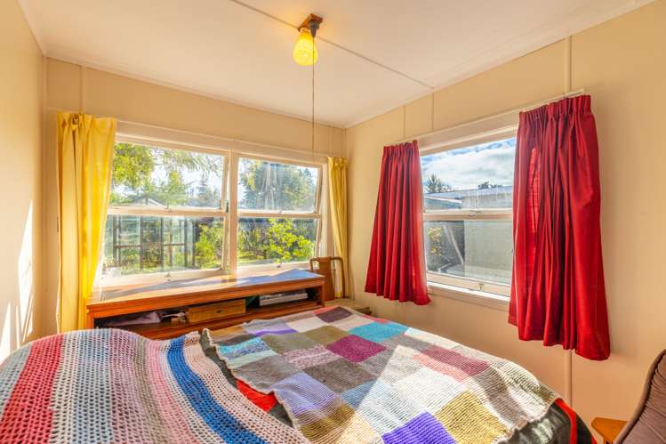 22 Willow Avenue Stoke_17