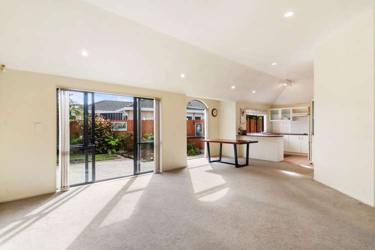 2 Anton Place Takanini_1