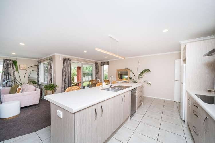 10 MacDonald Heights 10643_6