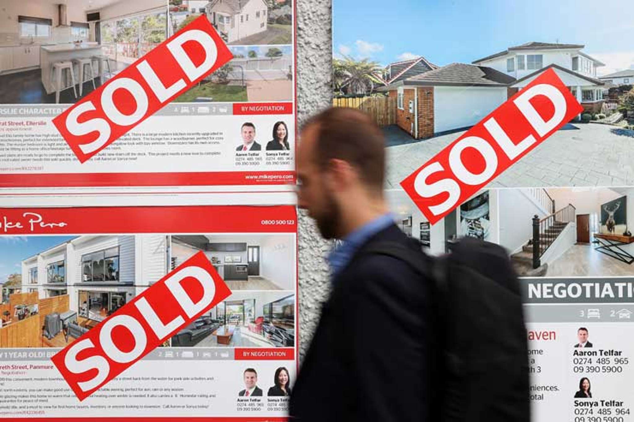 New Zealand's average house price hits $1m