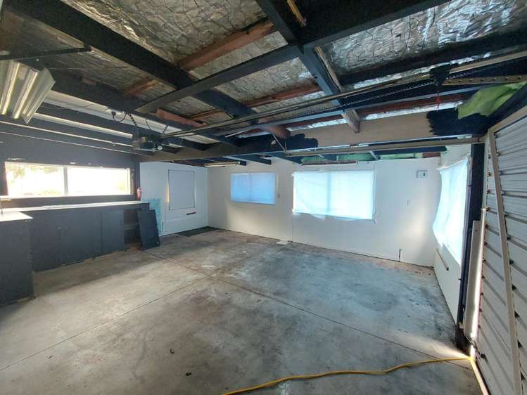 56 Sherwood Avenue Te Atatu South_16