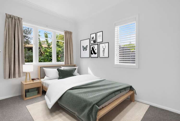 20 & 20A Brian Crescent Stanmore Bay_12