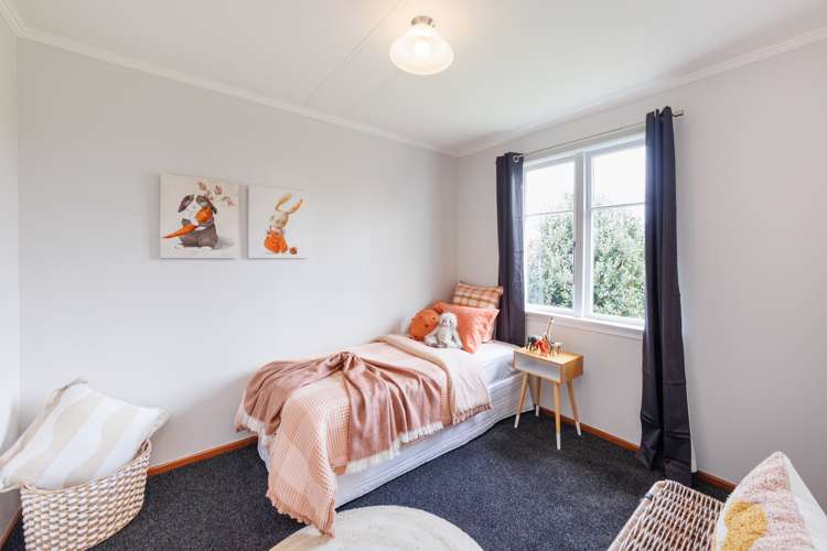 32 Pharazyn Street Feilding_11