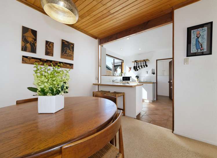 208 Golf Road Titirangi_15