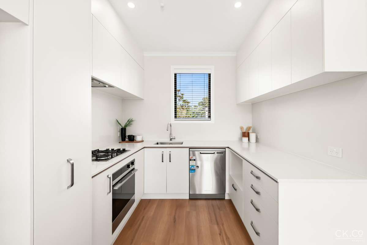 17 Aston Crescent_4