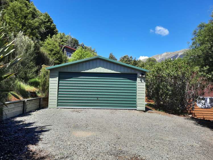 30a Glacial Terrace St Arnaud_12