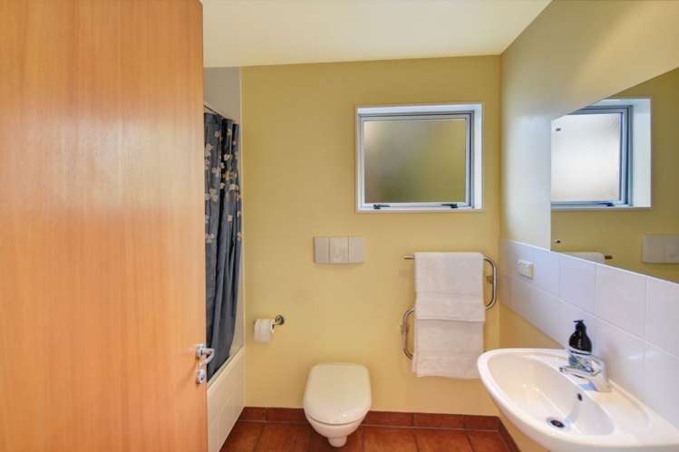 48 Holyhead Street Outram_5