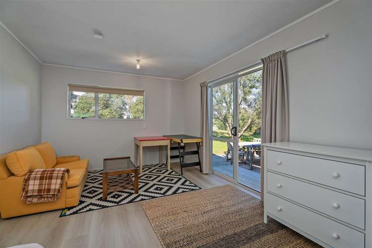 111 Kauri Crescent Matarangi_25