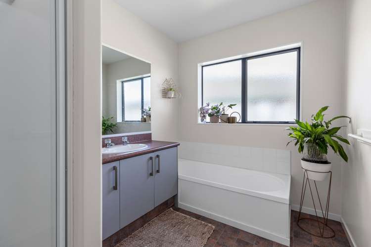 1 Thoroughbred Place Papamoa_13