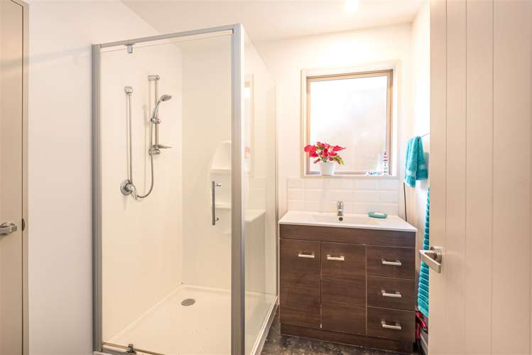 107 Bay View Road Moncks Bay_17