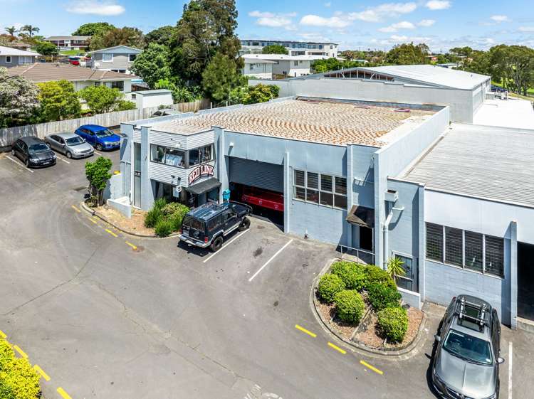 Unit 5/84 - 90 Hillside Road Wairau Valley_2