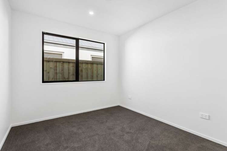 41 Derbridge Street Woodend_18