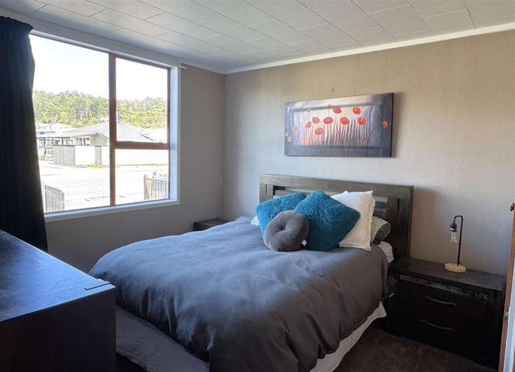 20 Milton Road Greymouth_11