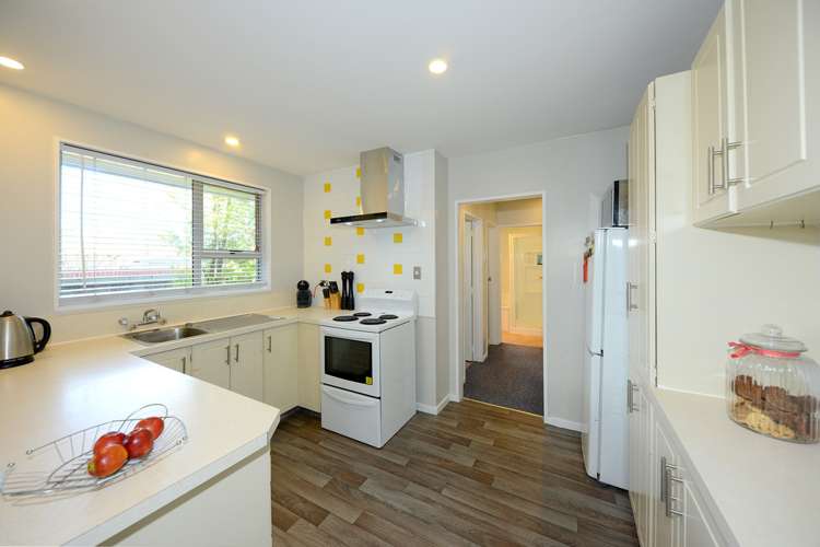 17 Petries Road Woodend_9