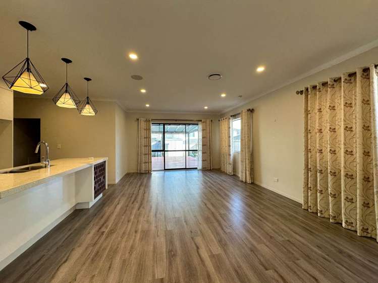 8 Drumconnell Drive Flat Bush_1