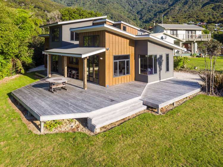 2 The Parade Okiwi Bay_14