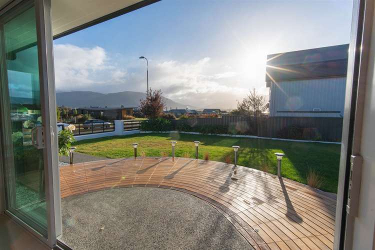 16 Acheron Way Te Anau_27