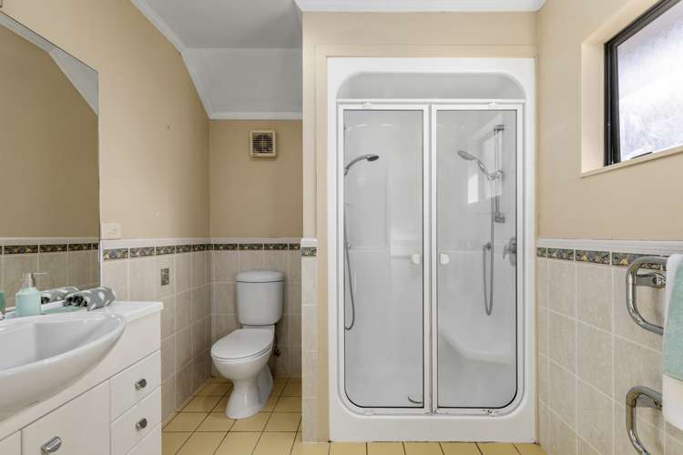 72 Rame Road Greenhithe_22