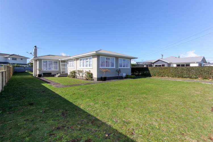 6 Truby King Street Merrilands_16