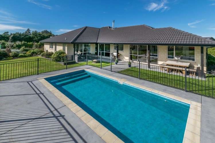 3 Elm Grove Amberley_0