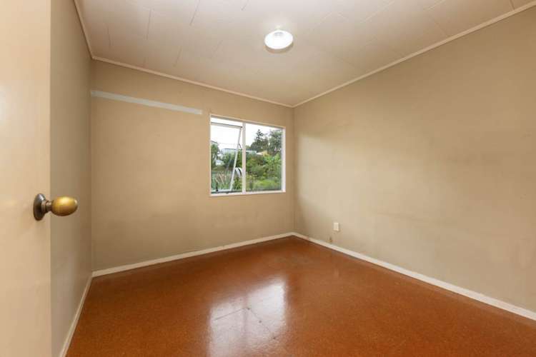 23 Meadowvale Rise Titirangi_12