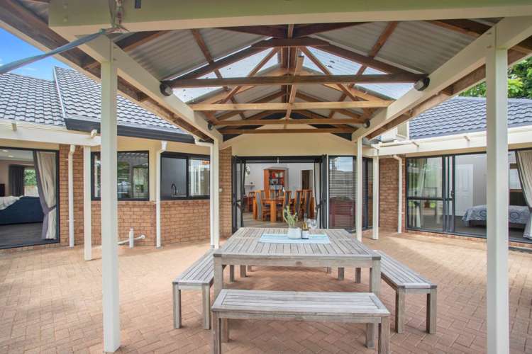 4 Trossach Place Wattle Downs_9