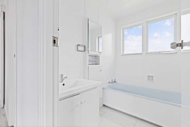 28 Carrington Crescent Tokoroa_8