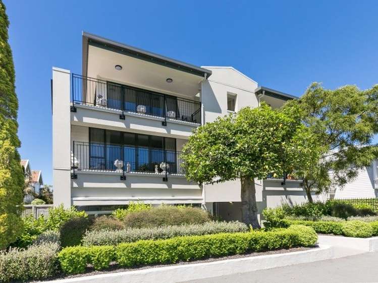 1/28 Hobson Street Thorndon_4