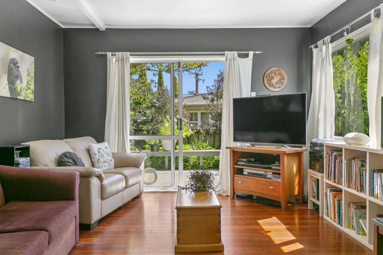 27 Hinemoa Avenue Taupo_9