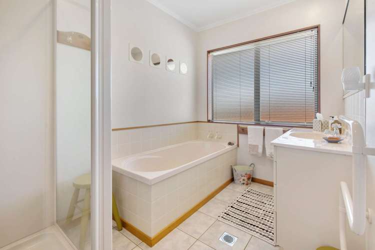 8 Hoyte Place Pukehangi_19